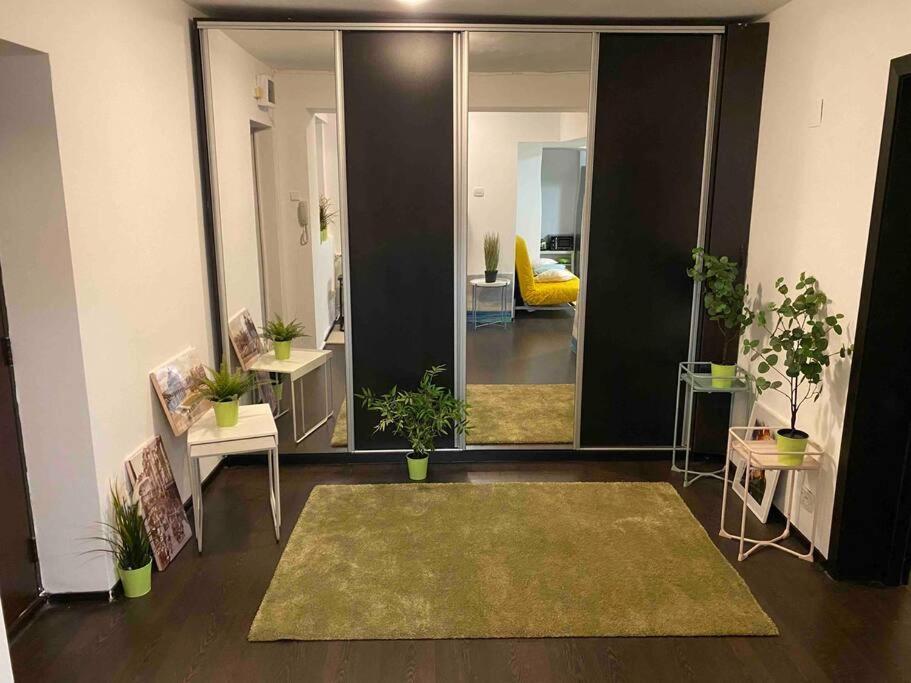 Green Apartment 43 Бухарест Экстерьер фото